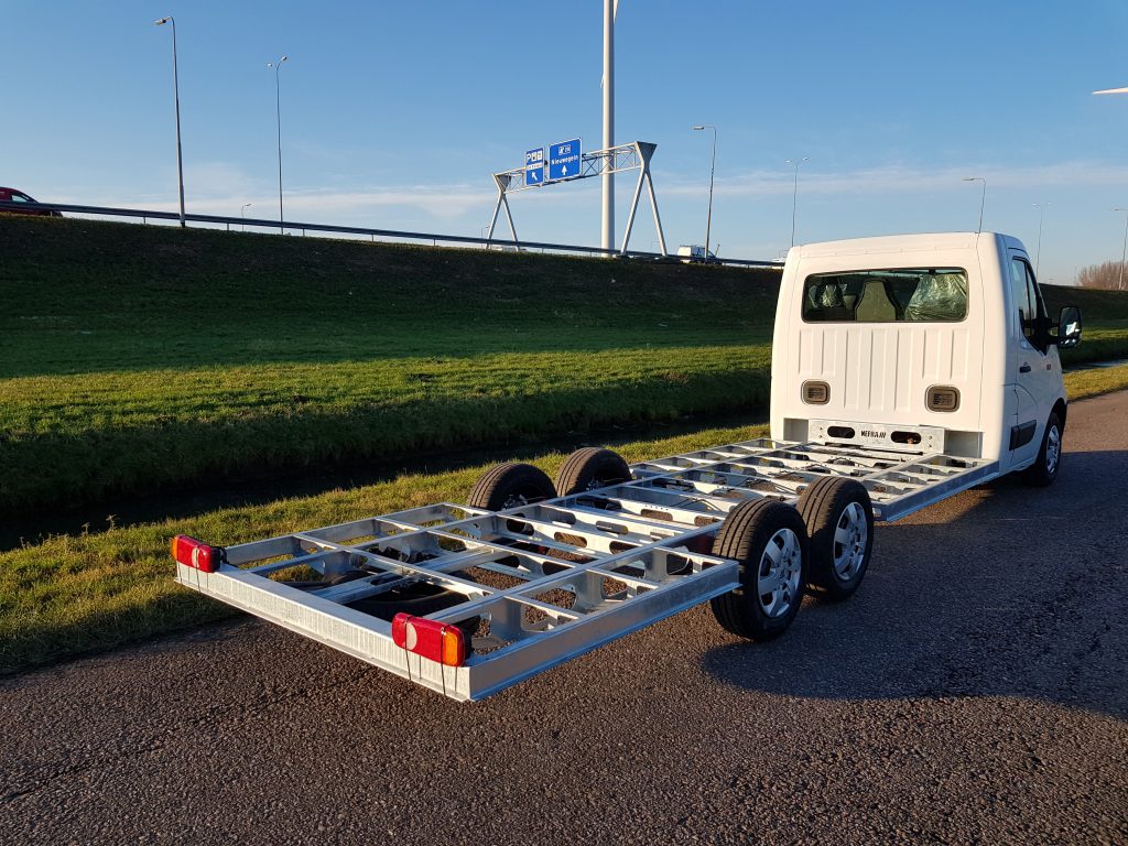 NEFRA 6×2 Master chassis in Engeland